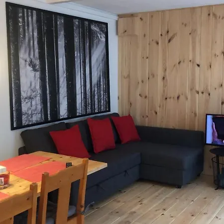 Le Chalet De La Roche En Ardenne Campsite *